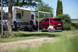 Camping Hohenbusch - Stellplatz auf der Wiese auf dem Campingplatz