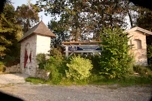 Camping Holmernhof - Einfahrt vom Campingplatz