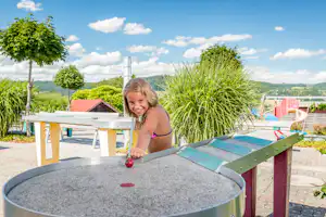 Camping Hüttenberg - Hindernisbilliard auf dem Campingplatz
