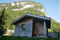 Camping Husky Lodge -  Mietunterkuenfte Lage am Berg