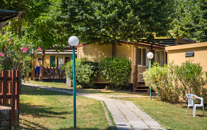 hu I Pini village