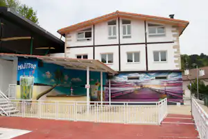 Camping Igara de San Sebastián - Pool Bar vom Campingplatz