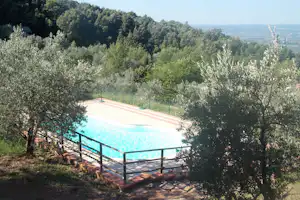 Camping Il Falcone - Pool vom Campingplatz im Grünen