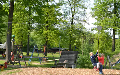 Camping Im Eichenwald