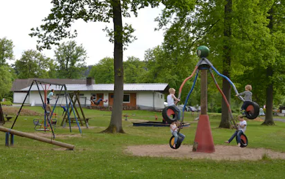 Camping Im Eichenwald