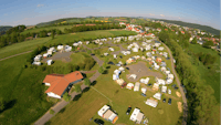 Camping in Naumburg - Übersicht auf das gesamte Campingplatz Gelände 