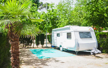Camping Aranjuez by Samay
