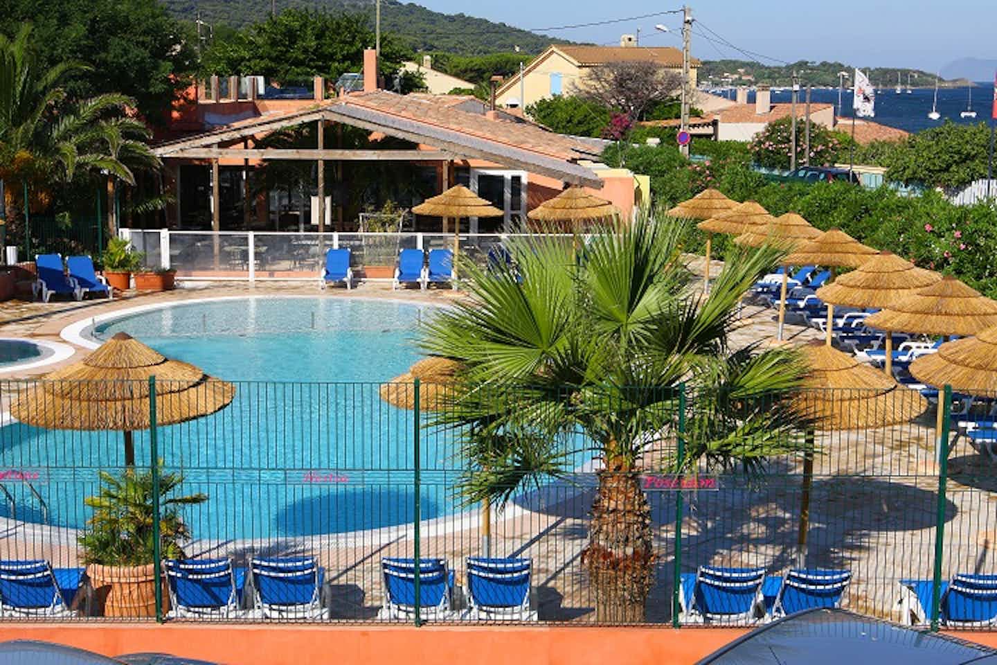 Camping International - Pool vom Campingplatz