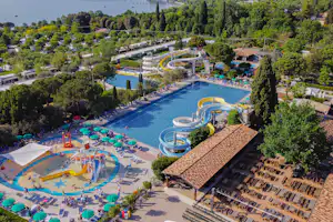 Camping La Quercia Camping Internazionale La Quercia - Wasserpark mit Rutschen auf dem Campingplatz