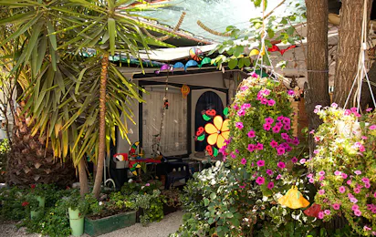 Camping Iria Beach
