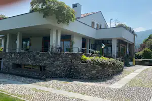 Camping Iseo - Servicegebäude auf dem Campingplatz