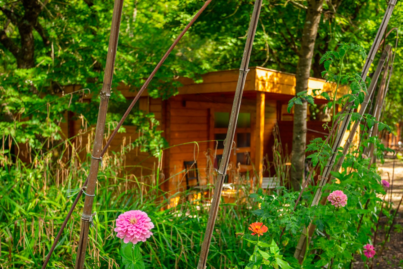 Camping Isis en Cévennes  - Mobilheim mit Terrasse auf dem Campingplatz