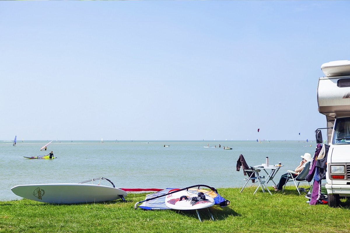 MarinaPark Beach Resort Soal - Standplätze direkt am Wasser