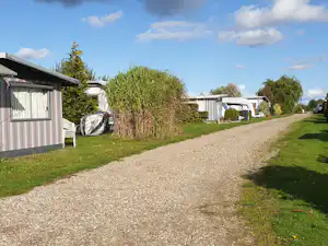 Camping Ivendorf - Zufahrtsstraße.jpg