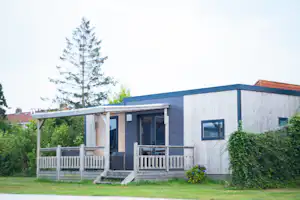 Natuurlijk de Veenhoop - Mobilheim mit überdachter Terrasse auf dem Campingplatz