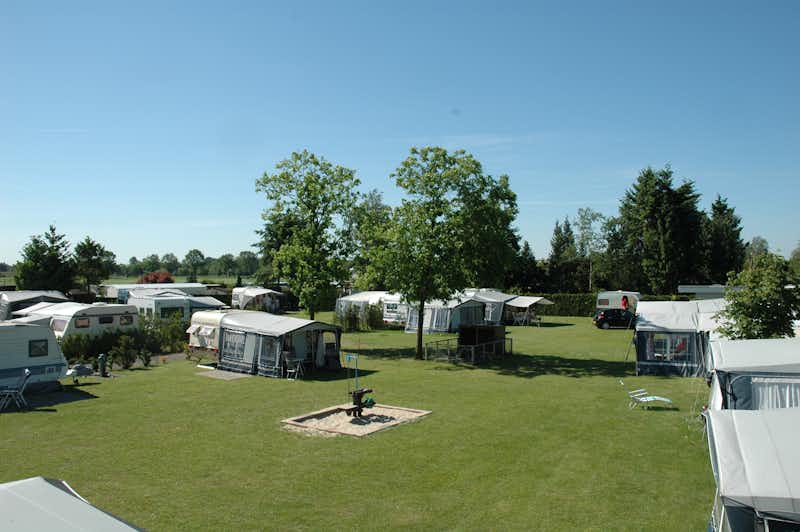 Camping Jacobus Hoeve - Wohnmobil- und  Wohnwagenstellplätze im Grünen