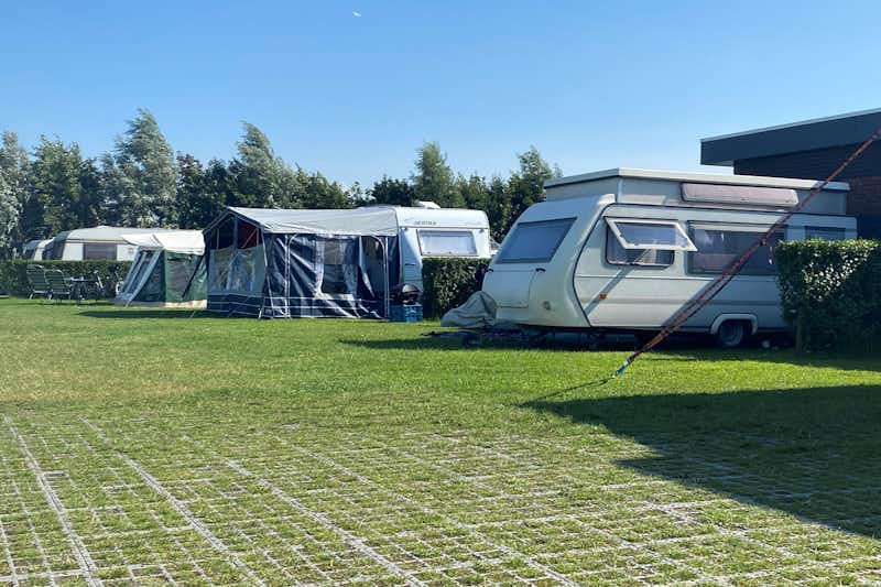 Camping Jagtveld - Wohnmobil- und  Wohnwagenstellplätze auf dem Campingplatz