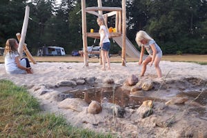 Camping Jena - Wasser-/Sandspielbereich