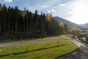 Camping Judenstein - Standplätze auf der Wiese auf dem Campingplatz