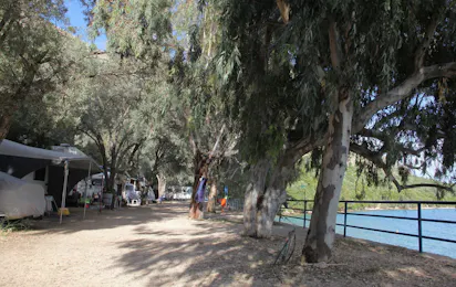 Camping Kalami Beach