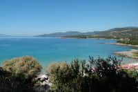 Camping Kalógria - Blick auf das Mittelmeer und die Natur Griechenlands