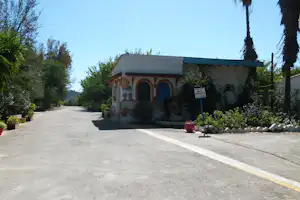Camping Kalógria - Eingang auf den Campingplatz
