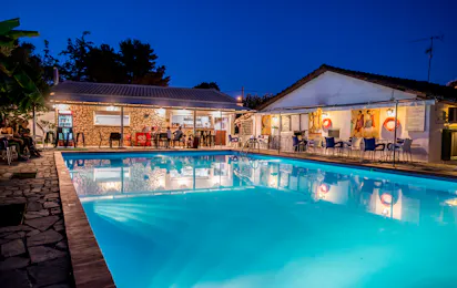 Camping Kariotes Beach