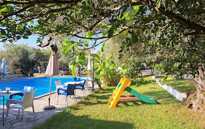 Camping Kariotes Beach