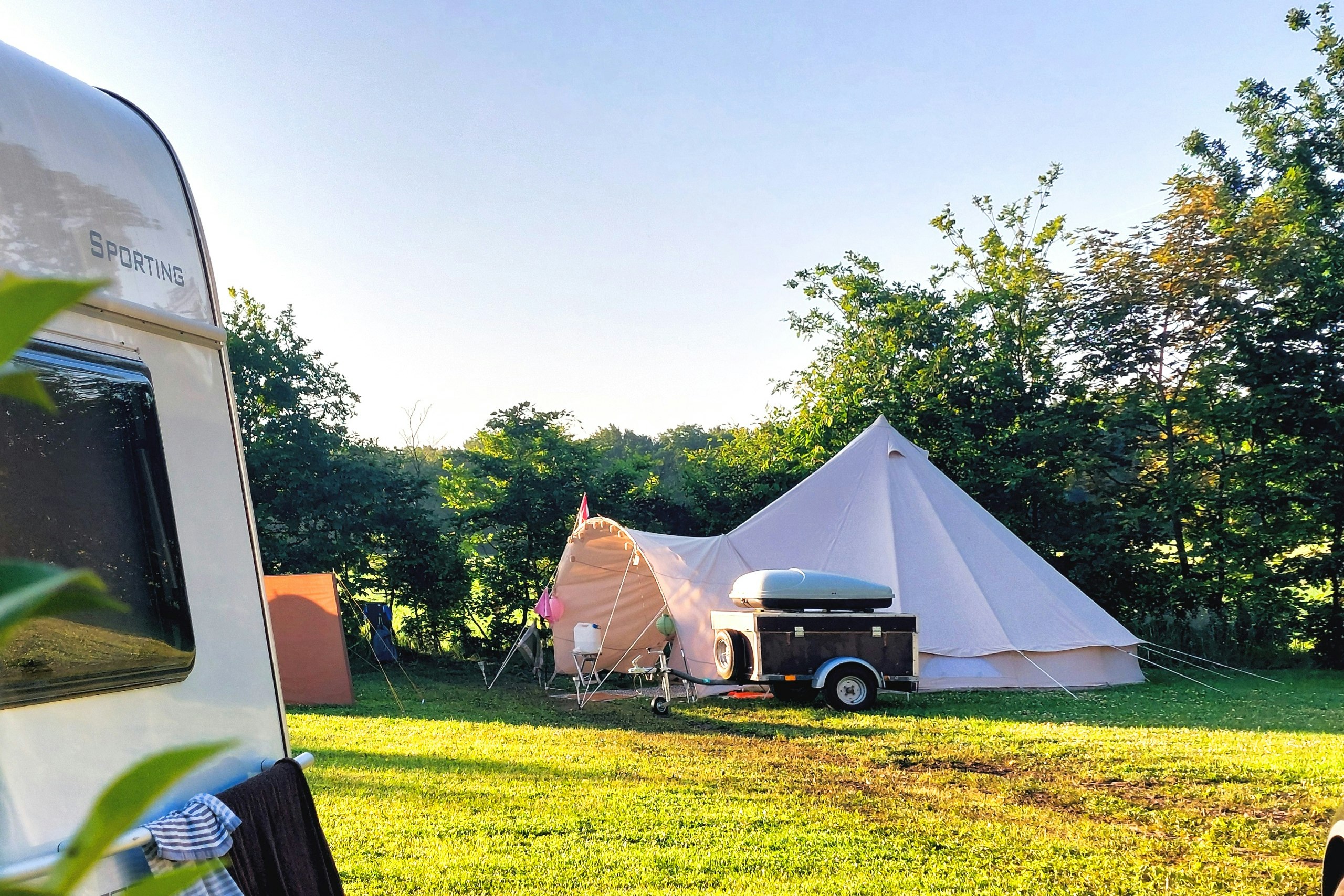 Camping Kempenstee - Zeltplatz auf der Wiese