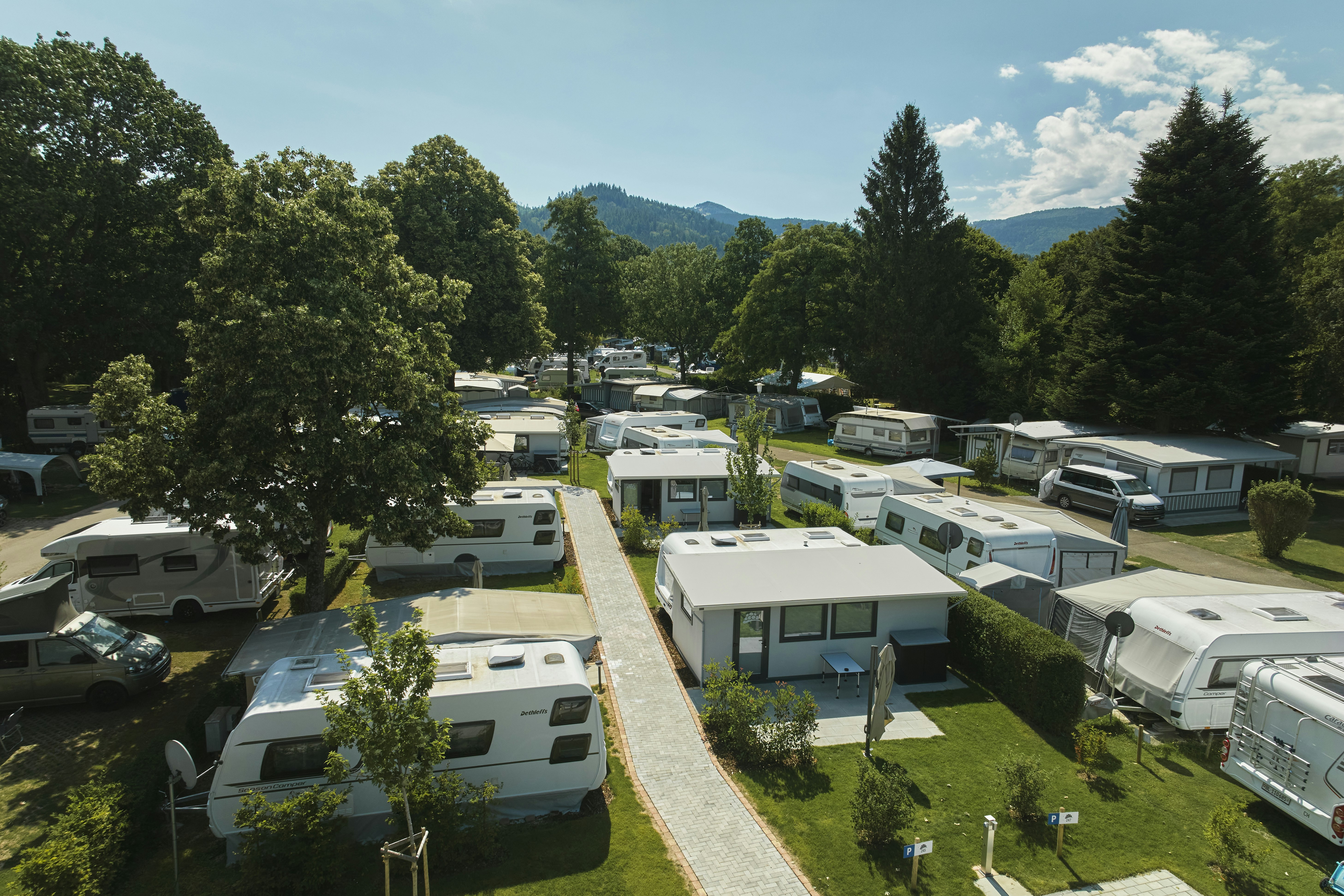 Camping Kirchzarten  - Luftaufnahme des Campingplatzes