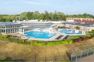 Camping Klein Vink - Blick auf die Freibadanlage des Campingplatzes