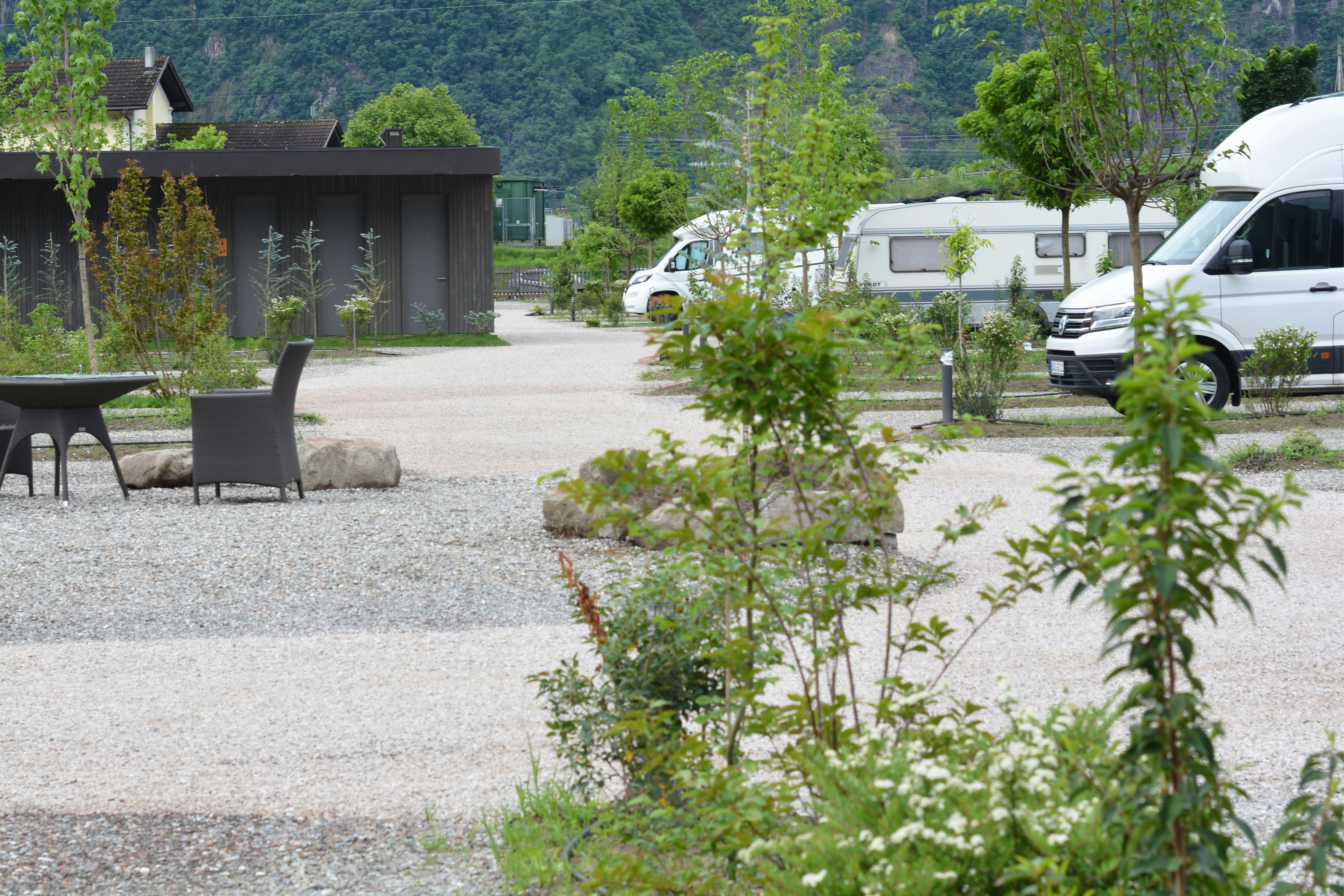 Camping Komodo Gargazon - Standplätze auf dem Campingplatz