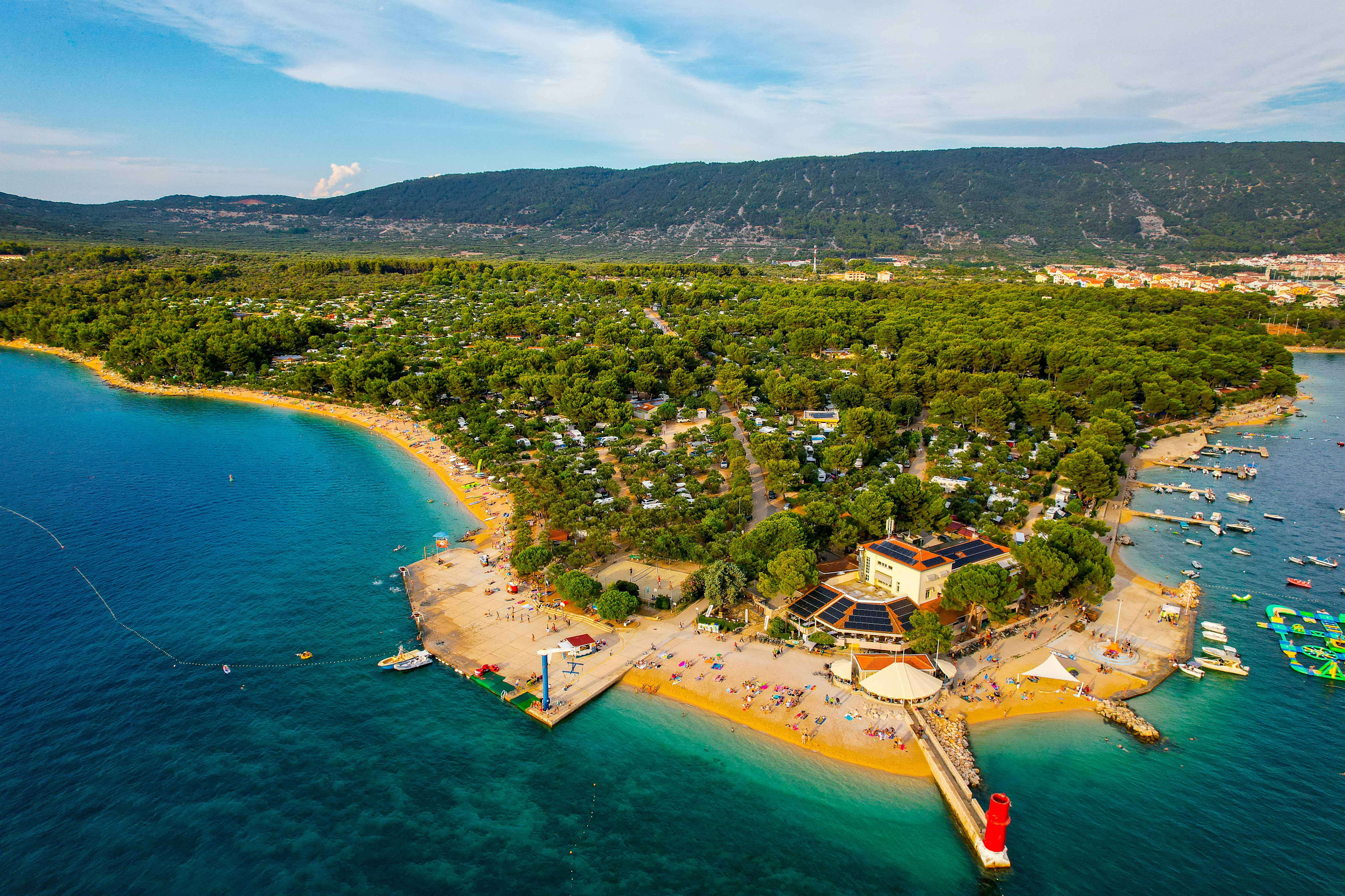 Camping Kovačine - Blick auf das Campingplatzgelände 