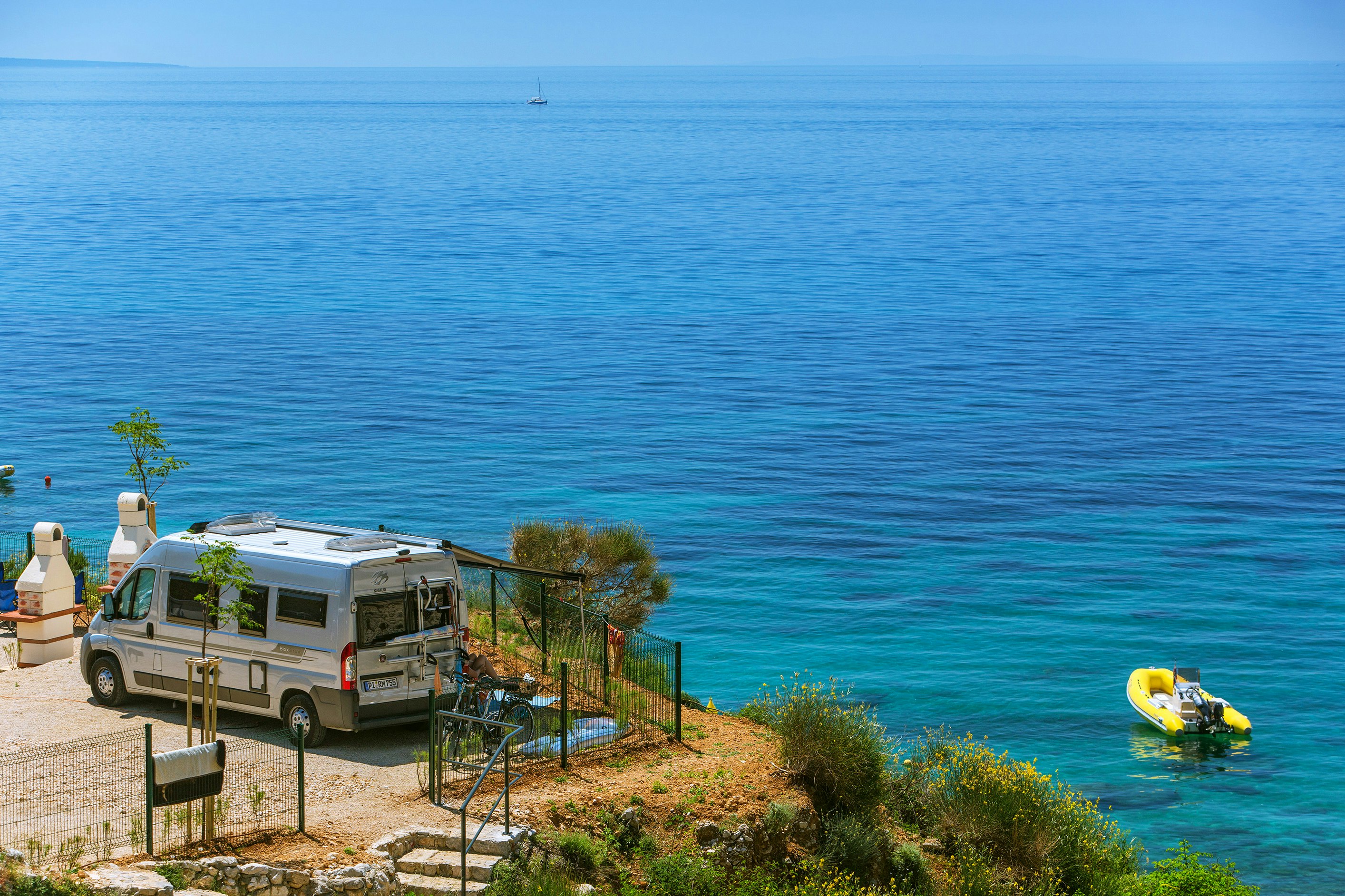 Camping Škrila - Stellplätze direkt am Meer