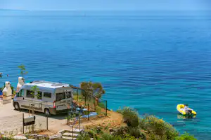 Camping Škrila - Stellplätze direkt am Meer