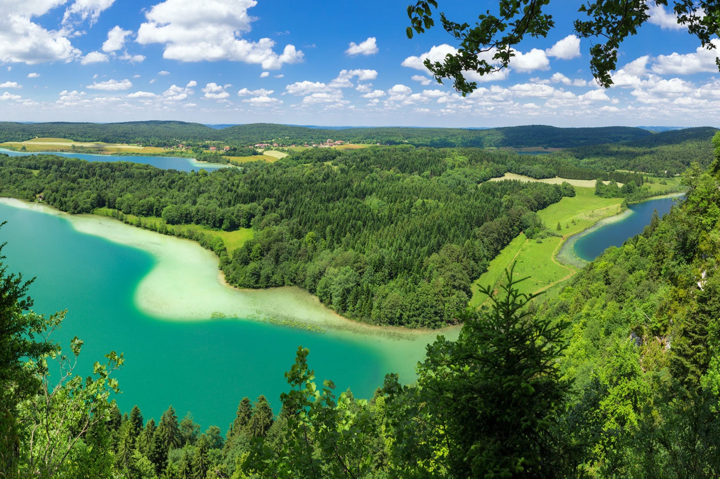 Camping L'Abbaye - Blick auf die Flüsse und Seen in der Umgebung