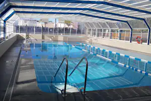 Camping L' Alqueria - Hallenbad auf dem Campingplatz