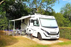 Camping de l'Amitié Camping L' Amitié - Standplätze auf dem Campingplatz