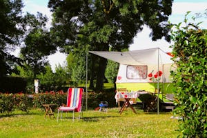 Camping de l'Amitié Camping L' Amitié - Standplätze auf dem Campingplatz