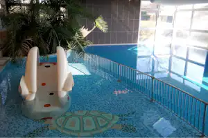 Camping L' Arada Parc - Indoor Schwimmbad für Kinder