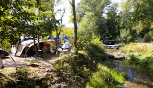 Camping L' Eau Vive Camping Au Tylo Soleil - Standplätze auf dem Campingplatz