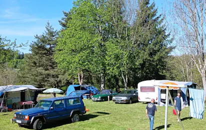 Camping l'Émeraude du Lac
