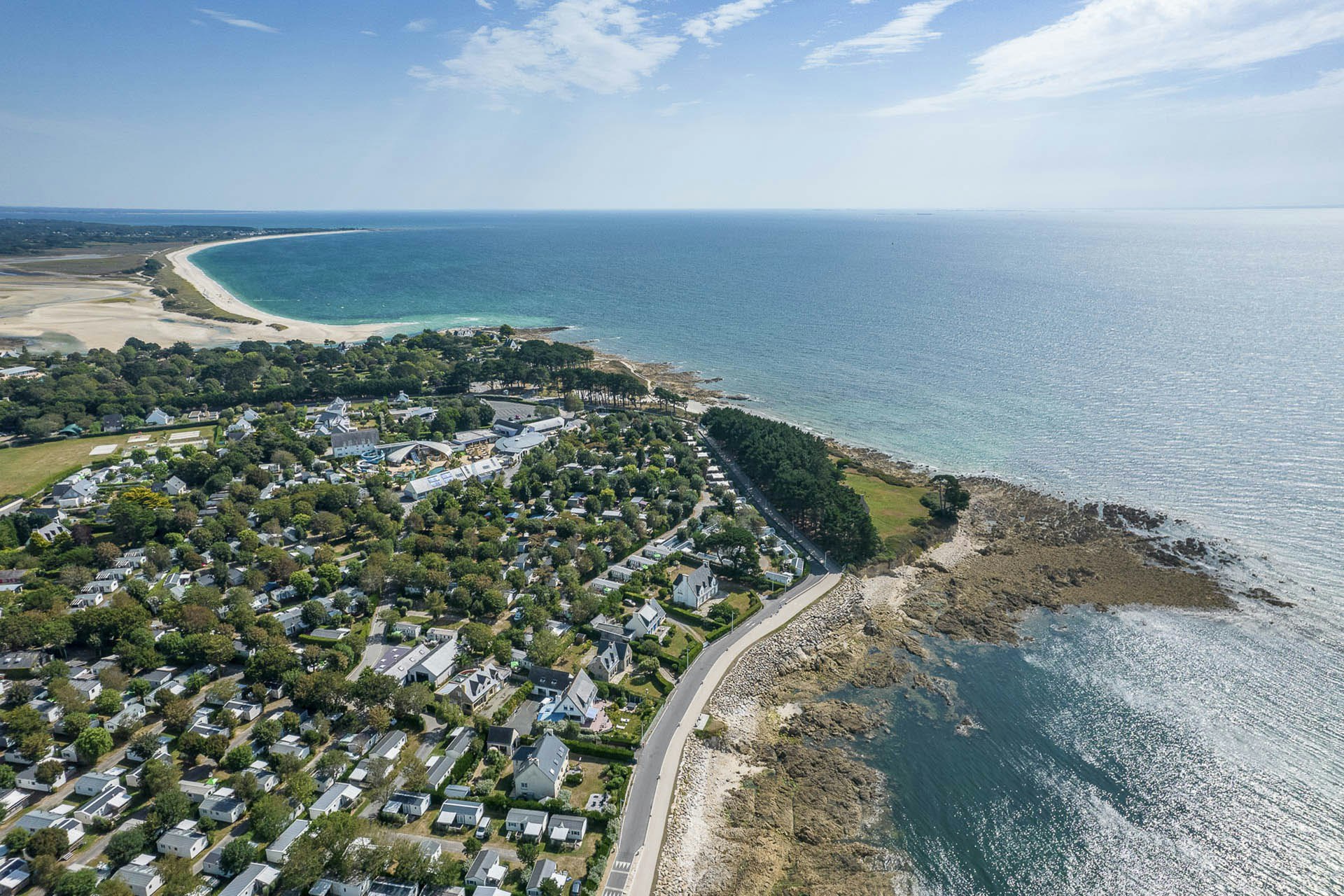 Camping Sandaya L'Escale Saint-Gilles  Camping L' Escale Saint-Gilles - Blick auf den Campingplatz aus der Vogelperspektive