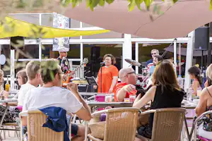 Camping L' Evasion - Live-Musik-Show auf dem Campingplatz