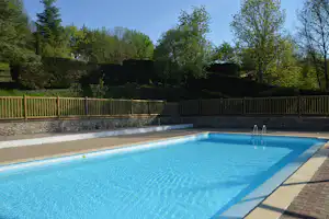 Camping L' Oasis - Poolanlage auf dem Campingplatz
