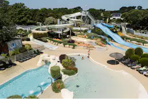 Yelloh! Village L'Océan Breton - Rutschen im Wasserpark des Campingplatzes