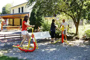 Camping L' Ombrage - Outdoor Sportgeräte auf dem Campingplatz