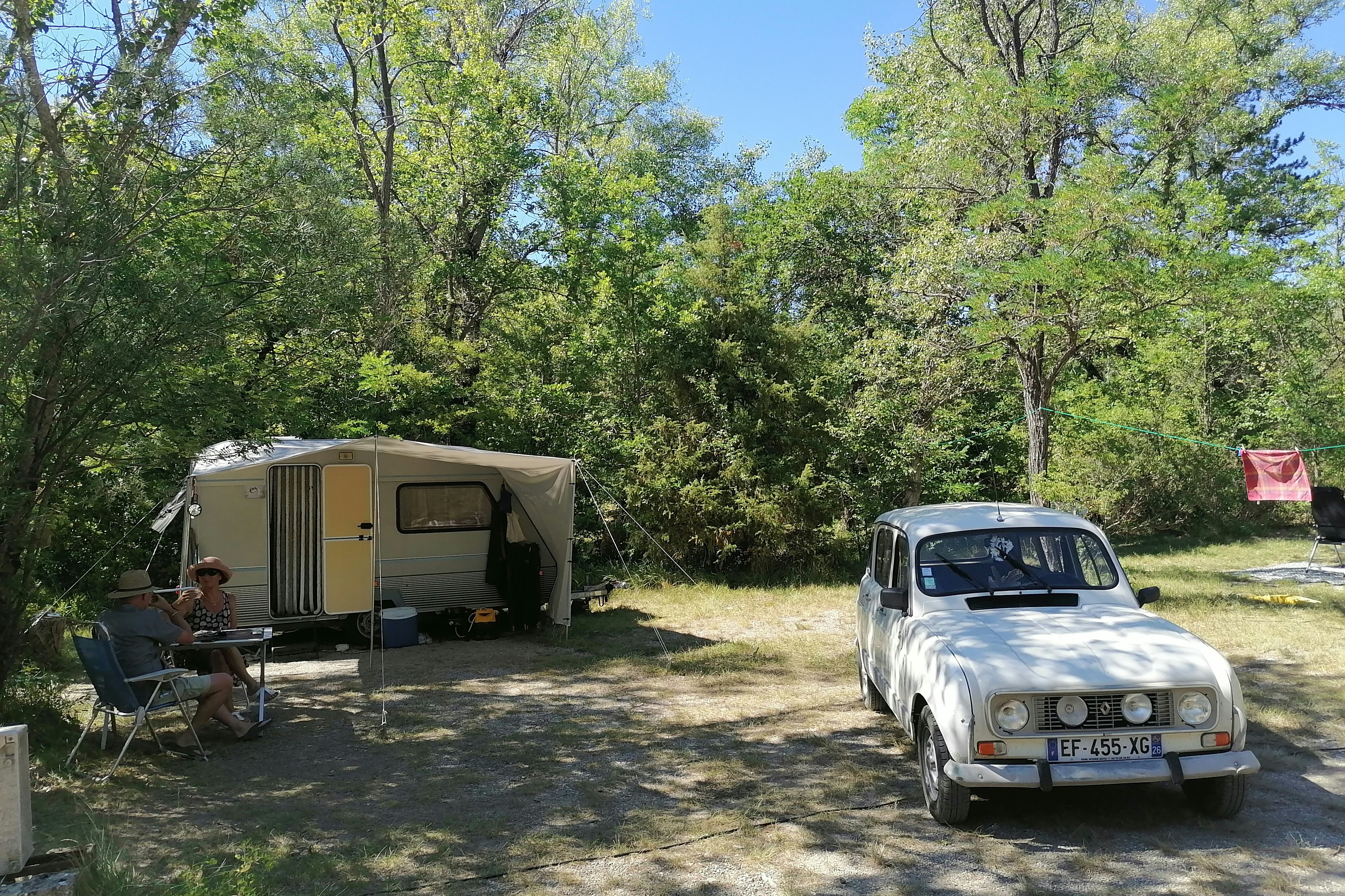 Camping L'Ondine de Provence - Standplätze auf dem Campingplatz