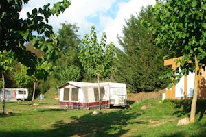 Camping La Balma - Zelt- und Wohnmobilstellplätzen auf dem Campingplatz
