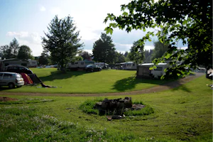 Camping La Belle Verte - Wohnwagenstellplätze auf dem Campingplatz
